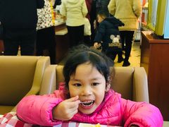 -红宝石·鲜奶小方·海派西点房(长阳店)