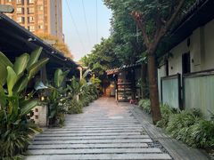 -浮何烤铺(桐梓林店)