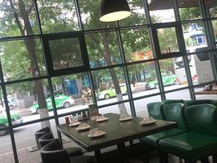 靠窗位-三里桥徐家烧烤(启明街店)