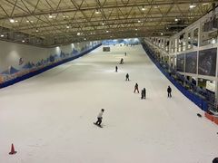 -乔波室内滑雪场