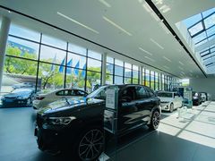 -上海宝信宝马4S店