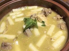 -老滇山寨•云南特色菜•地方菜•民族风情歌舞表演(金碧店)