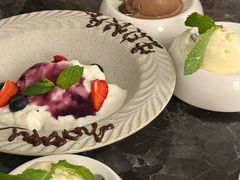 -LESCEDARS Brasserie Bistro香柏树