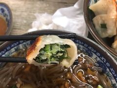 -无名氏宵夜小摊(祝家三姐妹馄饨店)