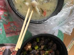 -兔行天下-鸿鹤鲜锅兔(中海国际店)