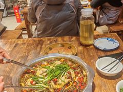 -乡土特色.冷锅鱼.牦牛肉汤锅