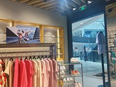 -Onitsuka Tiger(港汇恒隆广场店)