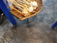 -马路边边串串香(涑河南街店)