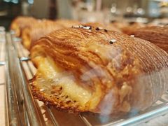 -VERIE BAKEHOUSE