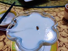 新疆特制酸奶-木卡买提新疆餐厅·清真(新里海顿公馆店)