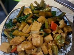 -内蒙焖面大盆骨餐馆(山大路店)