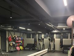 -每练有胜健身工作室(EFC店)