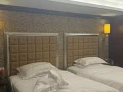 -沈阳皇朝万鑫酒店
