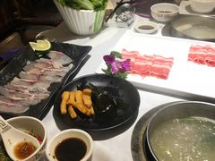 -泓炙颐凤鲜海鲜火锅料理(桐乡店)