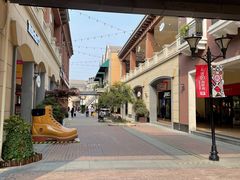 -王府井奥莱临潼小镇(临潼店)