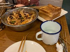 -喝丢一只鞋辣炒海鲜小烧烤(三八广场店)