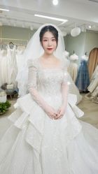 -莫小姐婚纱