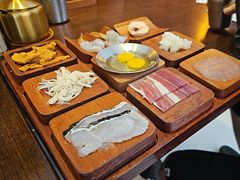 -银米·云南传统过桥米线(双廊黑金冠店)