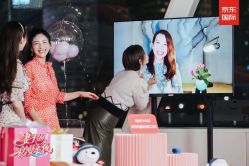 点击看大图 -Doris一站式游轮婚礼船东直营店(外滩店)