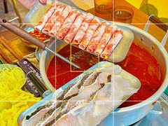 -顶上头•螺蛳粉火锅(德思勤复地星光店)