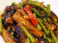 豇豆焖紫茄-桃花岭饭店桂香楼