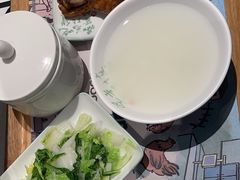 -老乡鸡(上海白玉兰广场店)