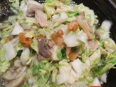 手捏菜炒蘑菇-新白鹿餐厅(爱琴海购物中心店)