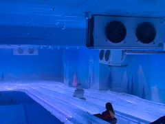 -西安银基冰雪世界
