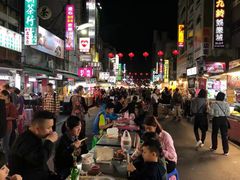 -六合夜市