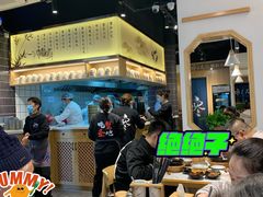 -馋三尺蟹粉小笼(人民广场店)