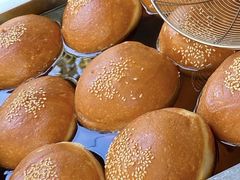 -宏发红西饼屋(天津路店)