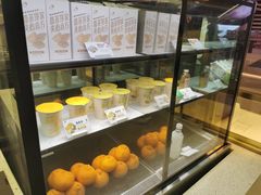 面包甜点陈列柜-喜茶(南昌王府井店)