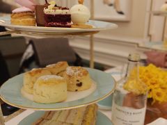-The Diamond Jubilee Tea Salon at Fortnum & Mason