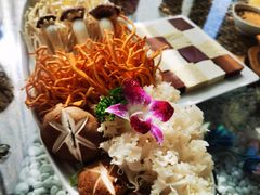 -慢丽江·云南野生菌土鸡锅(西山店)