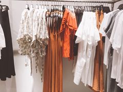 -URBAN REVIVO(欢乐海岸购物中心店)