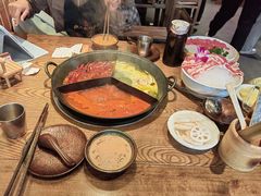 -巴卤社老火锅(财富店)