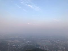 -鬼笑石后山停车场