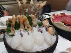 -红鼎豆捞·非遗鲍皇汤火锅(宝丰路店)