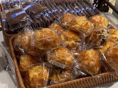 -小飞象面包公社(珠江路金鹰店)