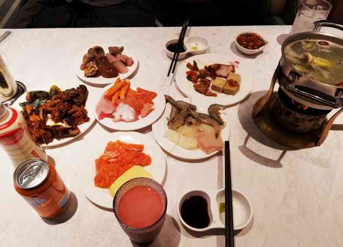 曼哈顿自助海鲜百联滨江店