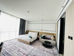 -大连星海皇冠假日酒店
