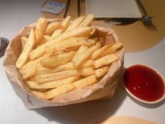 -春树下·树屋花房西餐厅(罍街AS1980店)