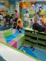 -孩子王(昆山招商花园城店)