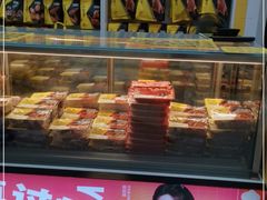 -周黑鸭(武汉汉阳区江城大道永旺店)