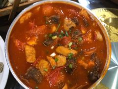 -东口码头·烧鸽子·鱼头泡饼·地方菜(金鹰悦城店)