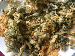 炸花椒芽-北京龙庆四季香农家饭庄·灶台鱼·碳烤虹鳟鱼(龙庆峡店)