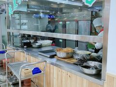 -屯老二农家铁锅炖·行业领军者(梅江店)