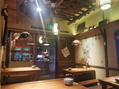 -泥糊破店小酒馆·团建聚餐(南京西路店)