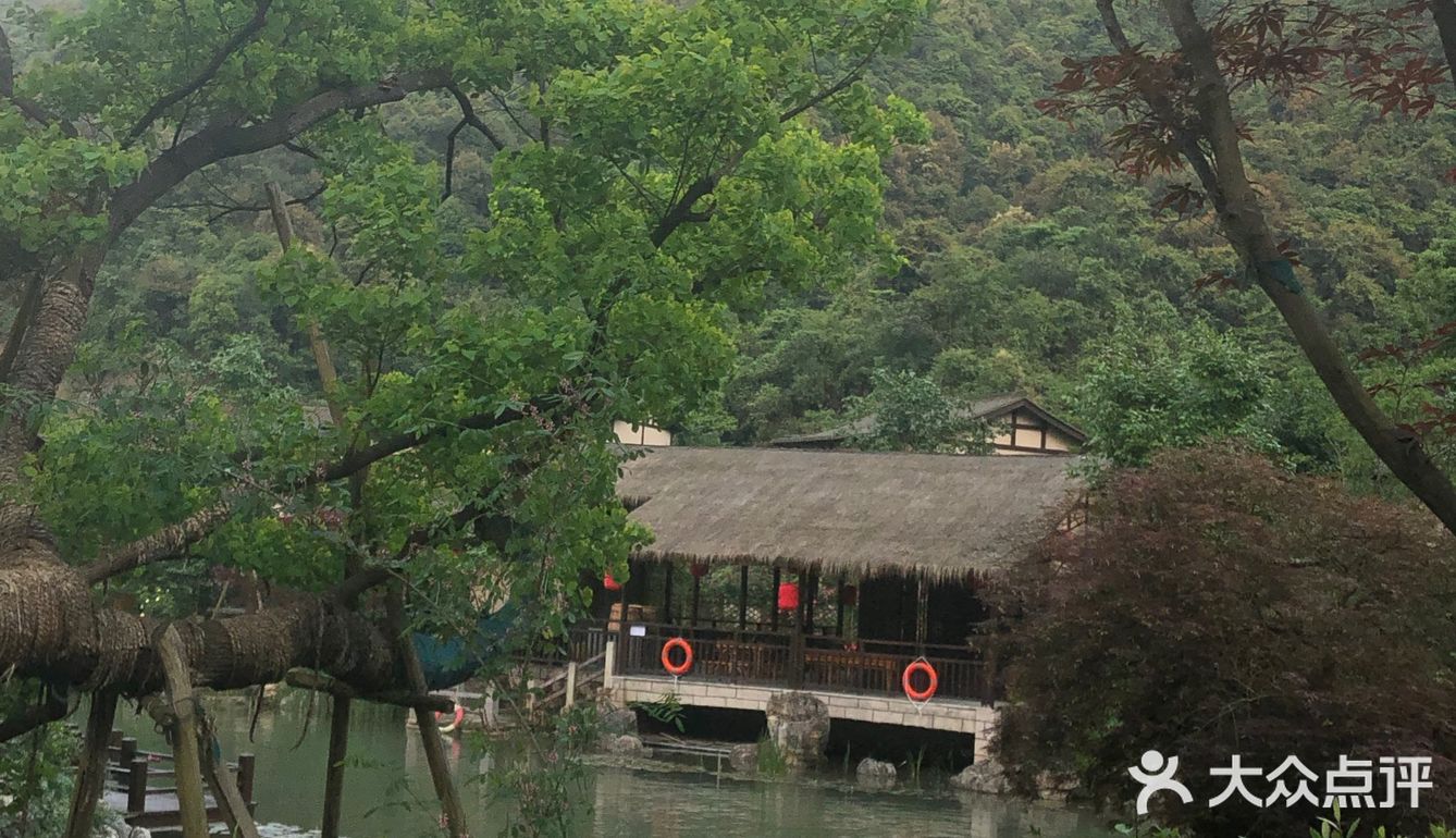 葛仙村度假村：过几天神仙的日子