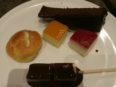-龙之梦万丽酒店青餐厅